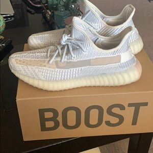Yeezy Boost 350 V2